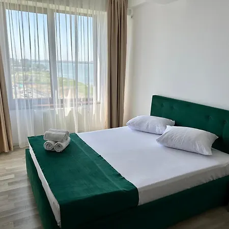 Aqua Summerland Apartment
