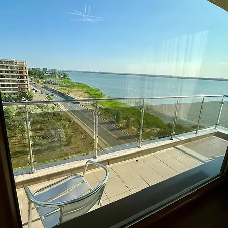 Aqua Summerland Apartment