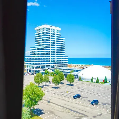 Apartment Aqua Summerland Mamaia