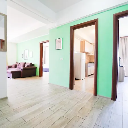 Apartment Aqua Summerland Mamaia