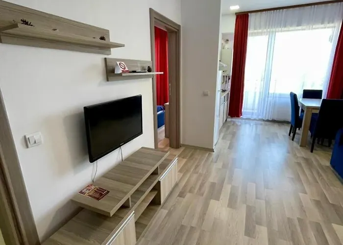 Апартаменты Aqua Summerland *